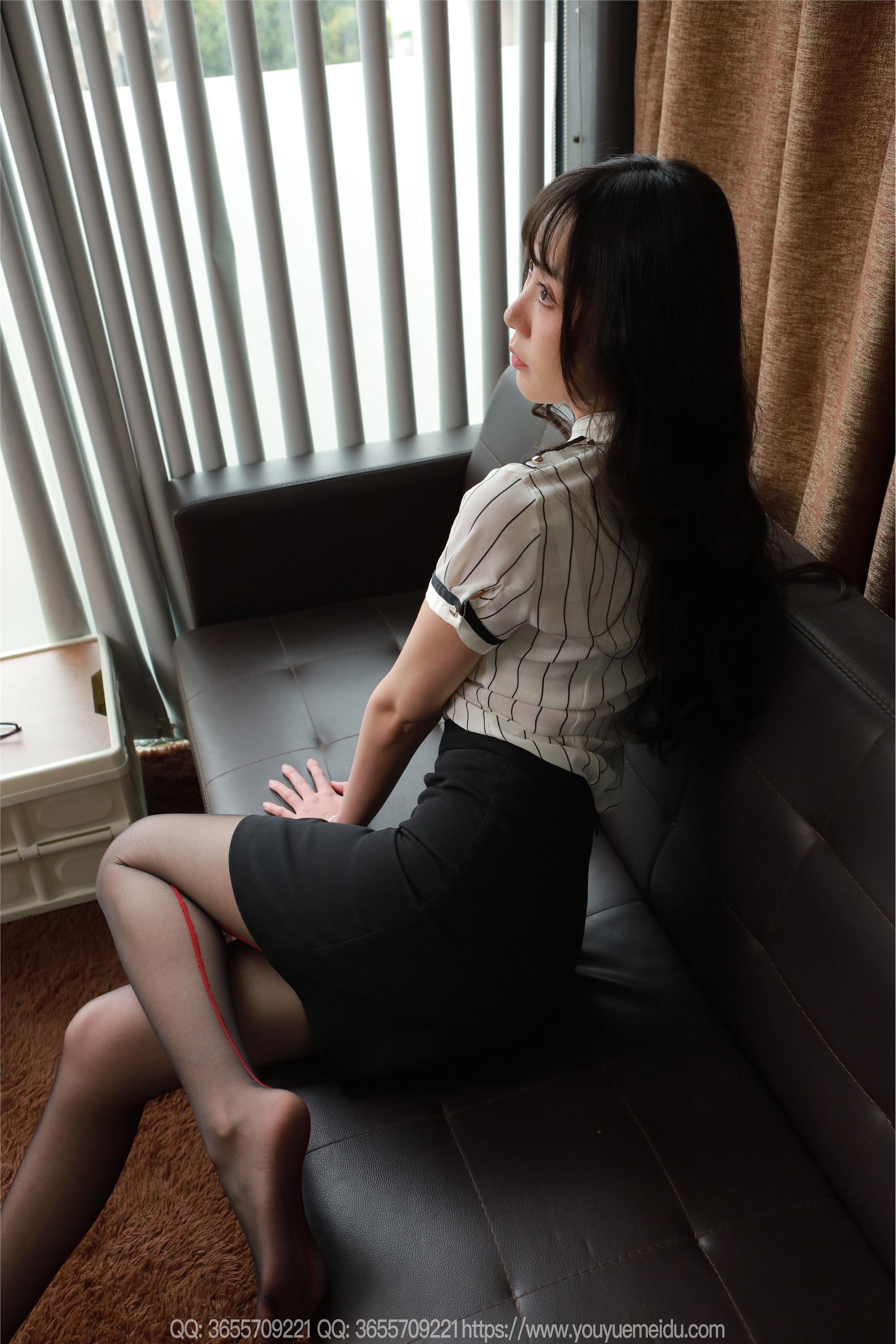 IESS异思趣向  2025.04.18 丝享家 2031 团团《细腿黑丝》